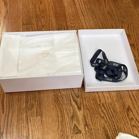 Dior I 12x9, 9x9 - Picture 11 of 15